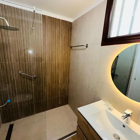 En Playa Vistas. Veramar. Free Parking, Pool! * Лос Кристианос